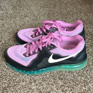 Women’s Nike Air Max 2014